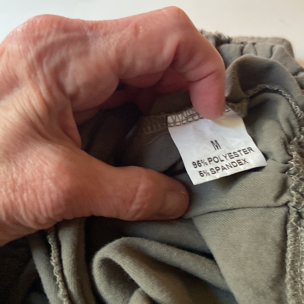 Drawstring shorts - Picture 4 of 5